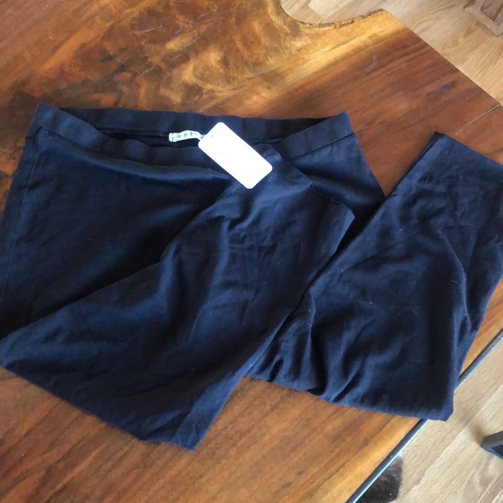 Velvet brand black crop legging NWT